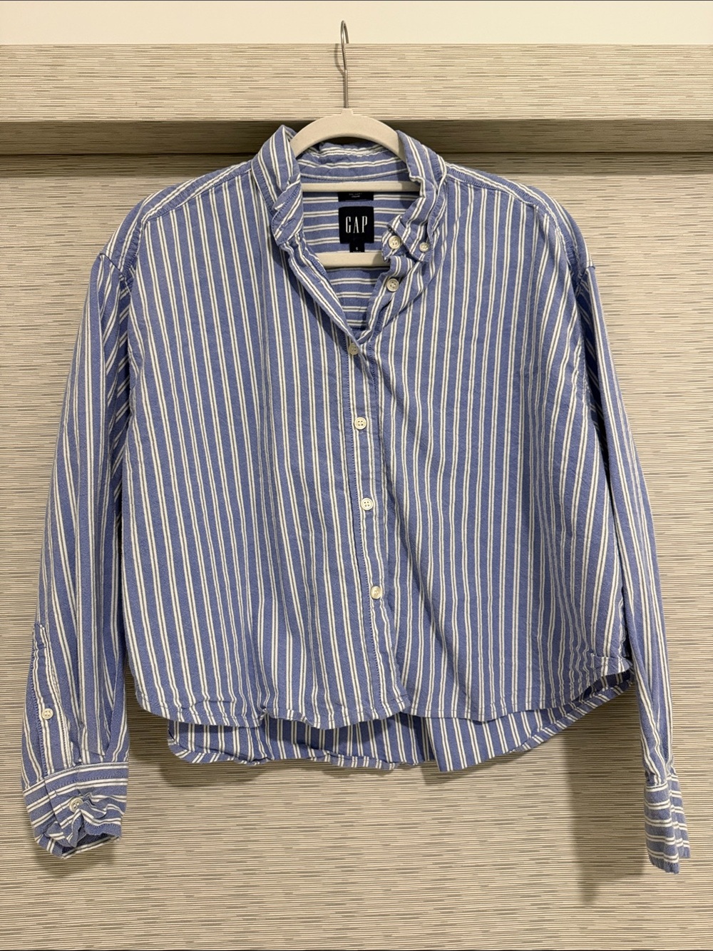 GAP Blue and White Vertical Stripe Button-Down Shirt